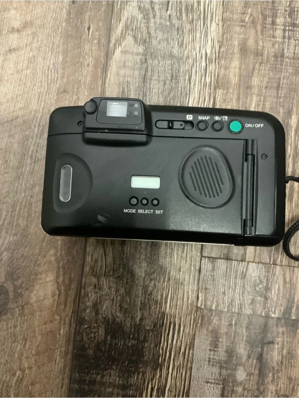 Samsung ECX 130 Compact Point & Shoot Camera - Silver